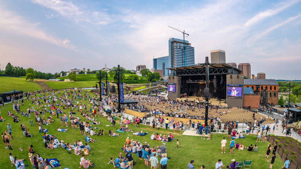 Allianz Amphitheater
